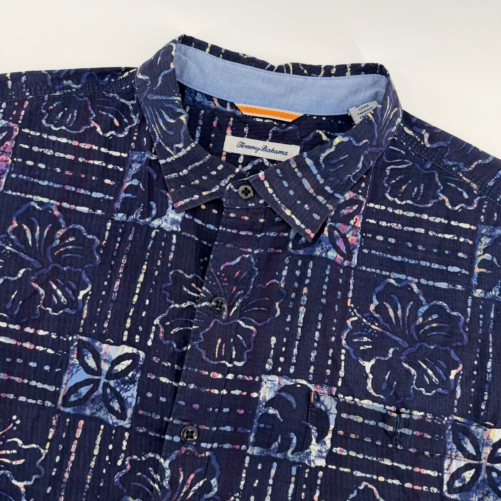 Tommy Bahama Shirt Mens XXL Navy Blue Floral Batik Short Sleeve Button Down